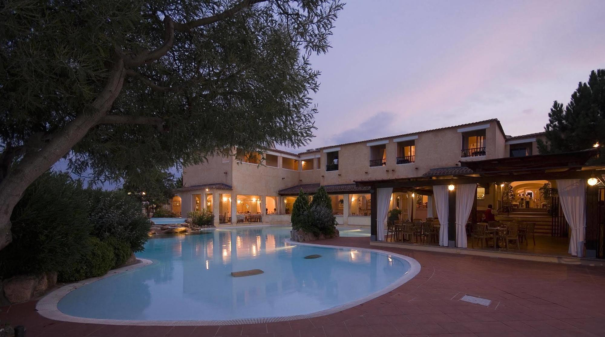 Hotel Colonna Du Golf